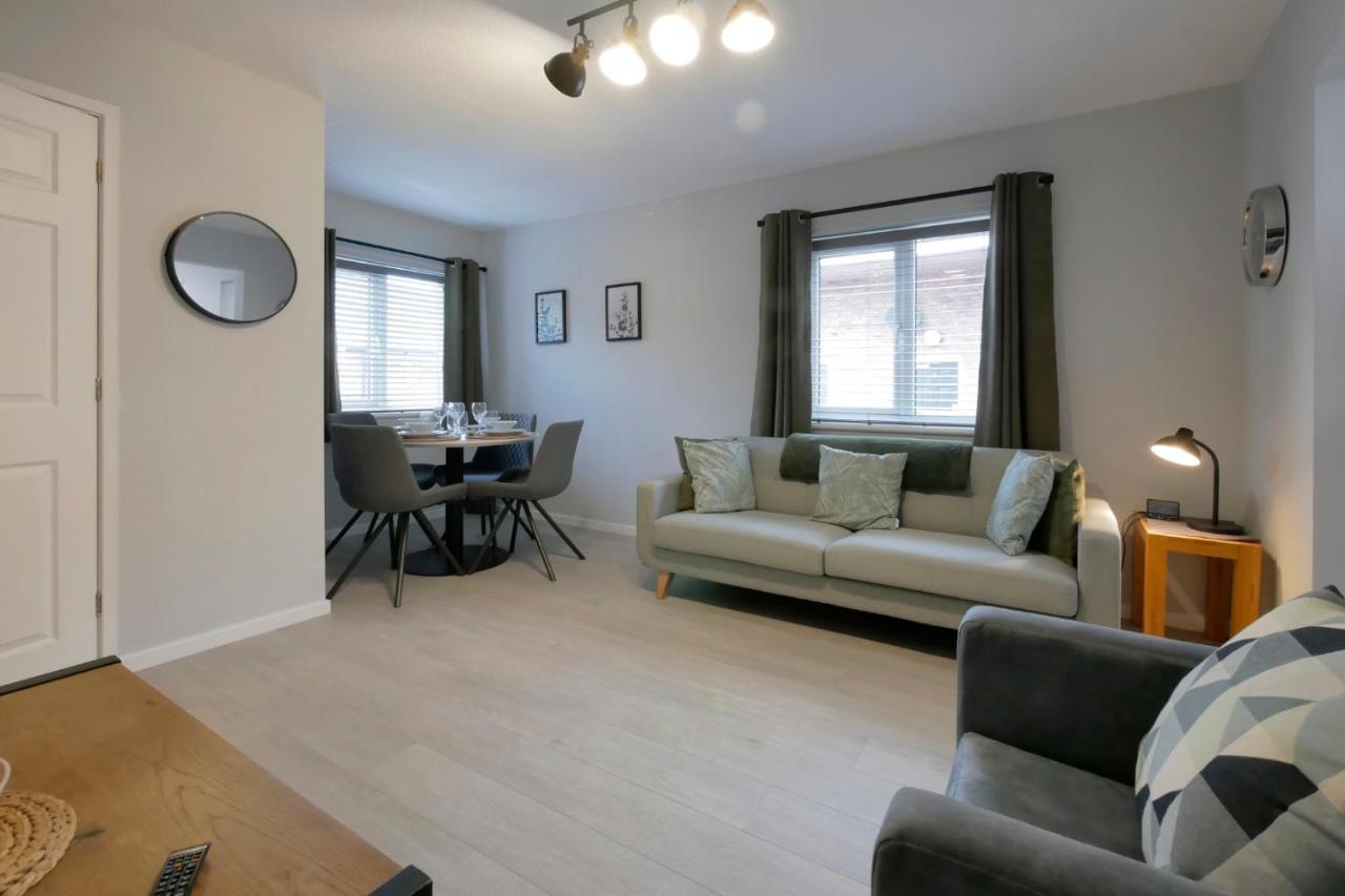 Crewe Short Lets 6 Victoria Court, Crewe Apartment Bagian luar foto