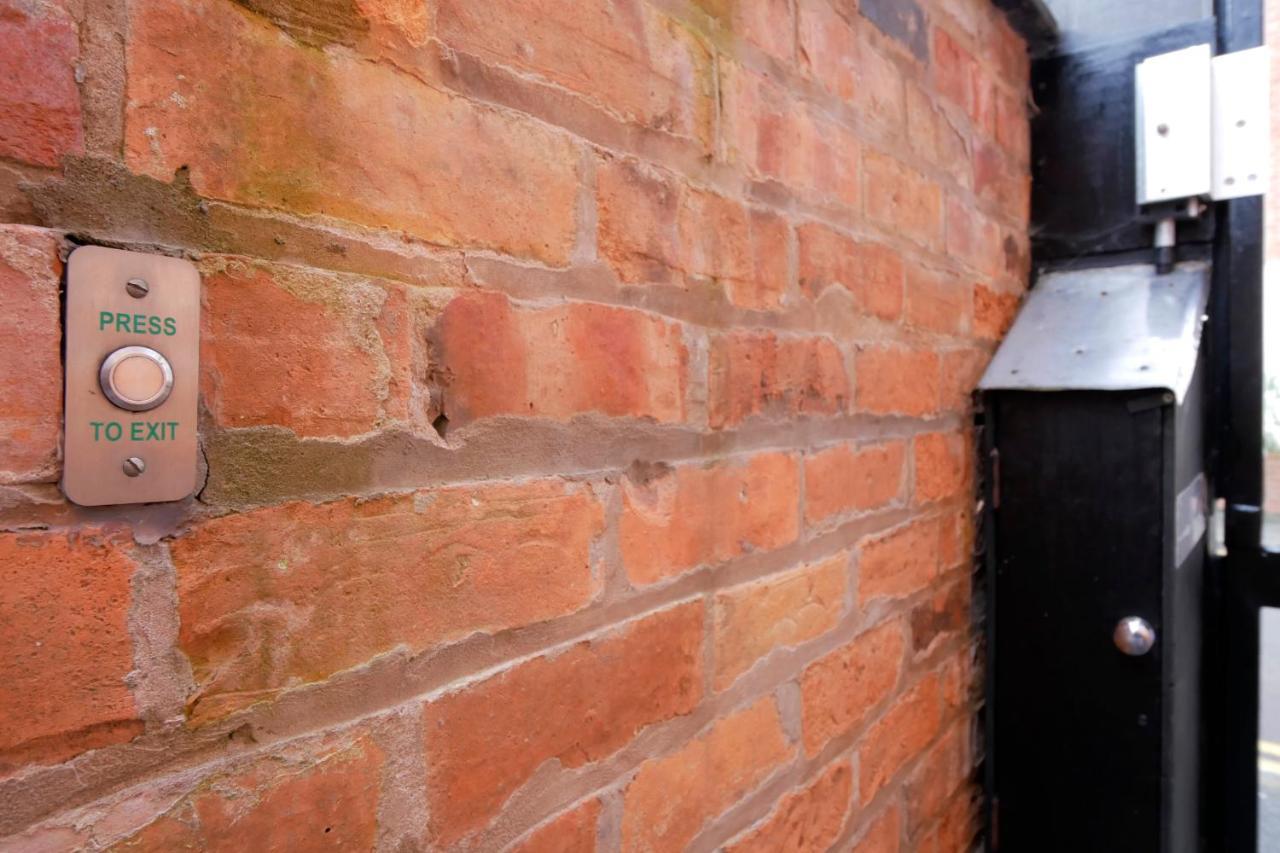 Crewe Short Lets 6 Victoria Court, Crewe Apartment Bagian luar foto
